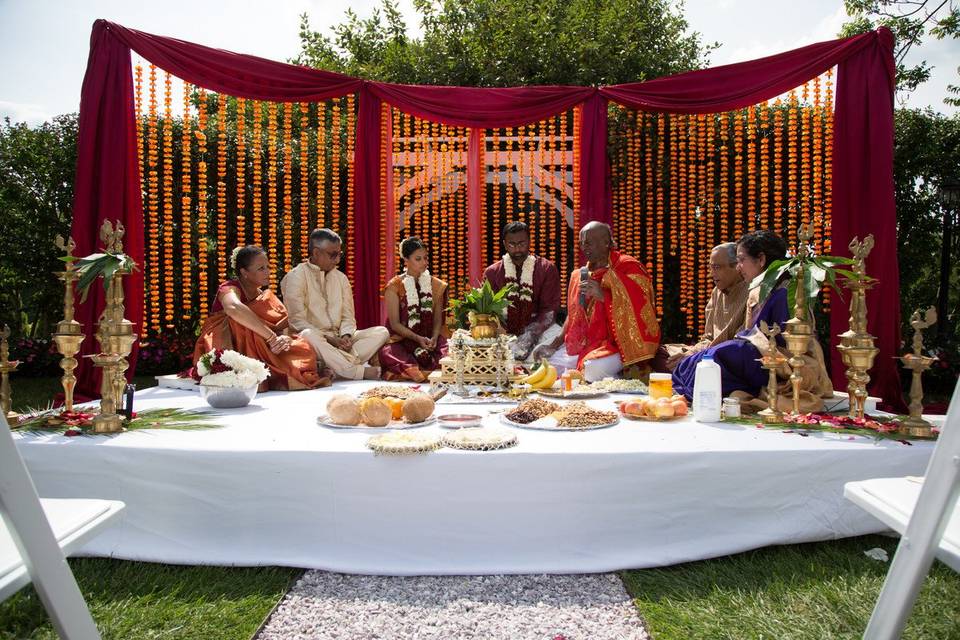 Head table setup