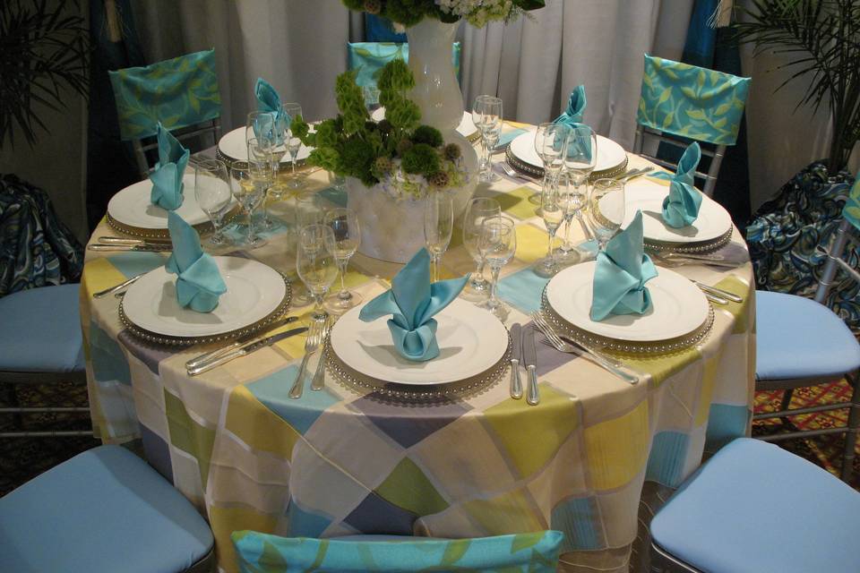 Table setting with floral centerpiece