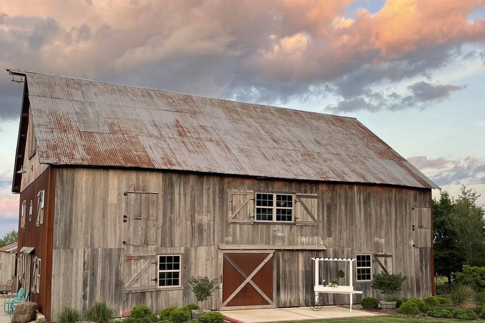 Century Old Barn Backdrop