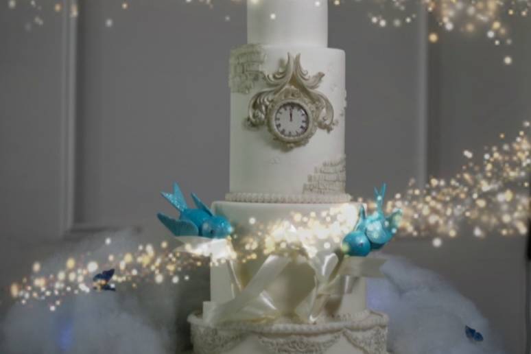 Disney_Themed_Wedding_Cake_