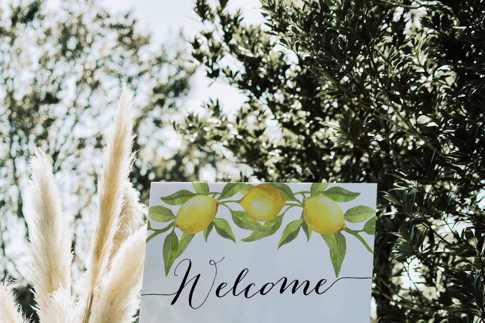 Lemon Welcome Sign