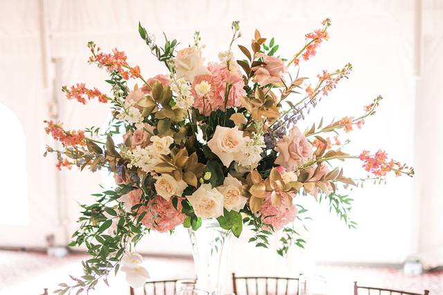 Blush Elevated Centerpiece