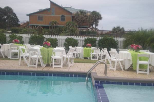 Pool area with table set-up