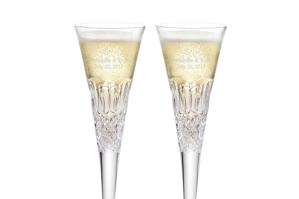 <p>
These Vera Wang by Wedgwood toasting flutes are the perfect contemporary accompaniment to your stylish wedding.</p>