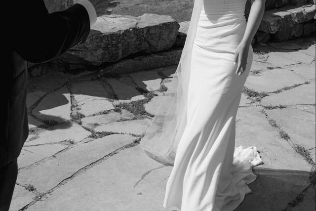 Bride and dad first look