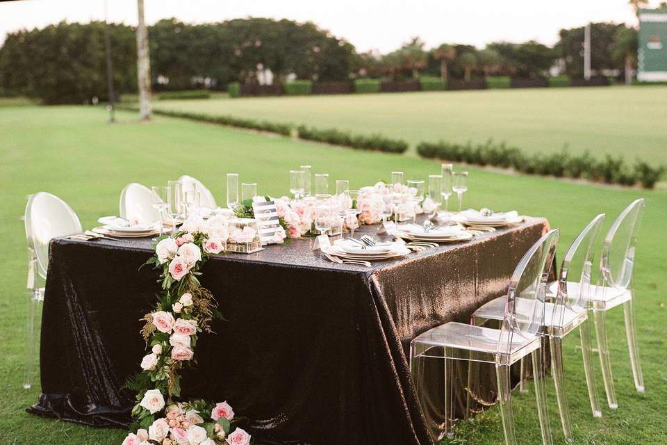 Sweetheart's table