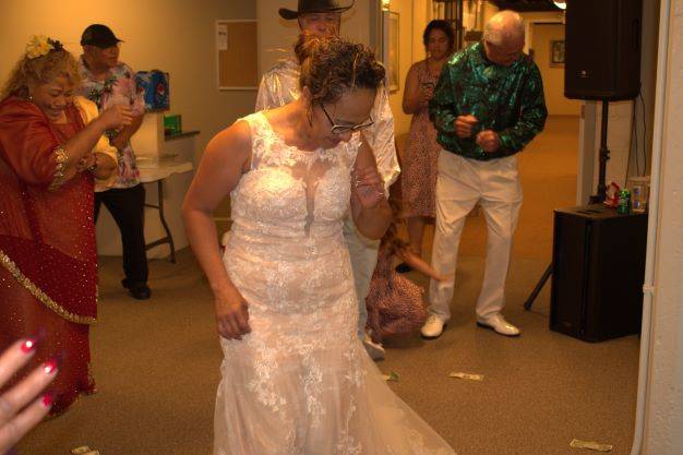 Samoan bride money dance