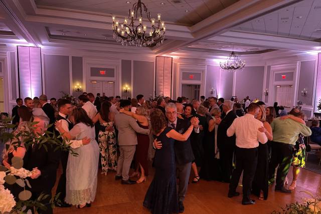 Slow dancing