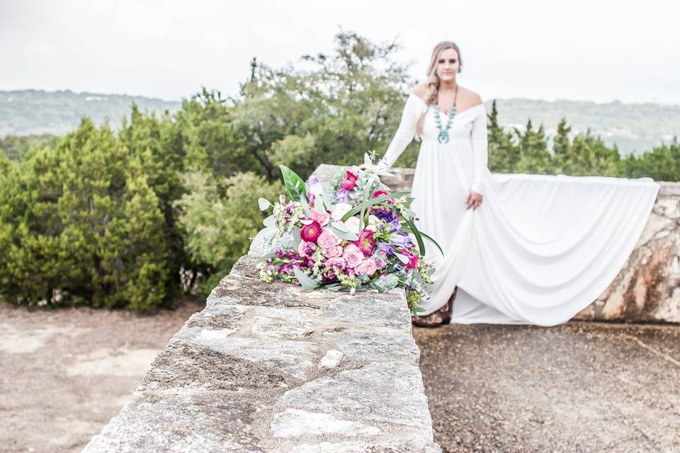 Bridal bouquet + hill country