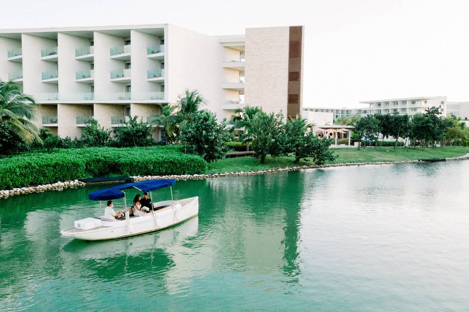 Cancun Wedding Photographer