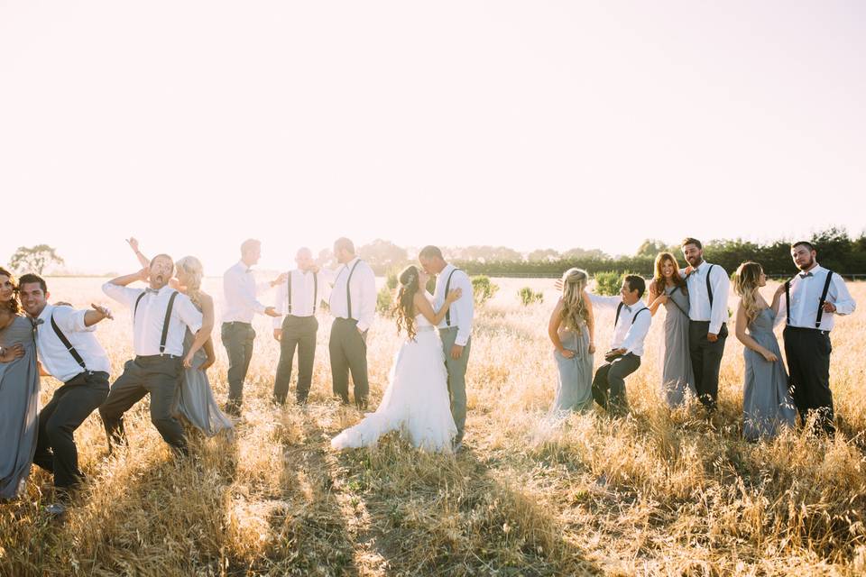 The wedding party fun