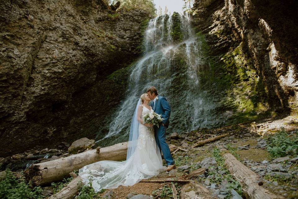 Waterfall kisses