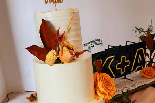 Larger 3 tier wedding cake