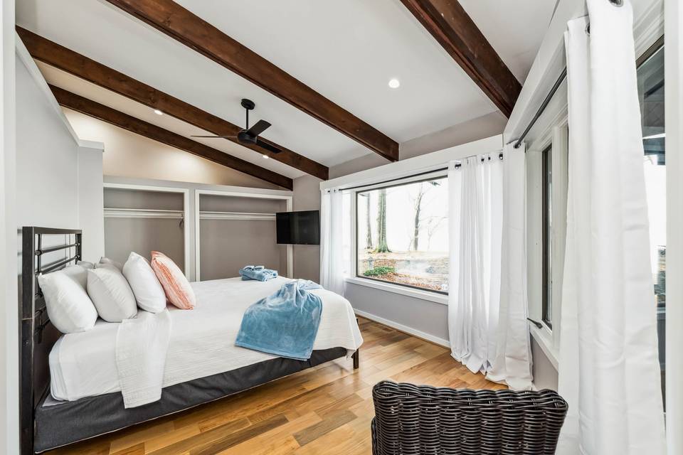 Huge Bridal Quarters