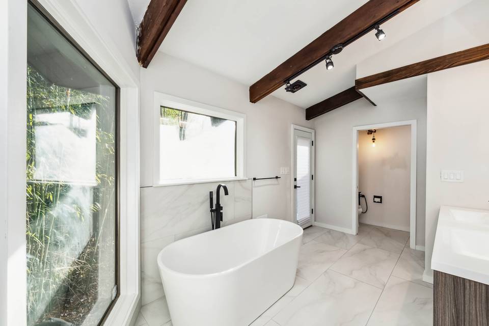 Spa bath in Bridal Quarters