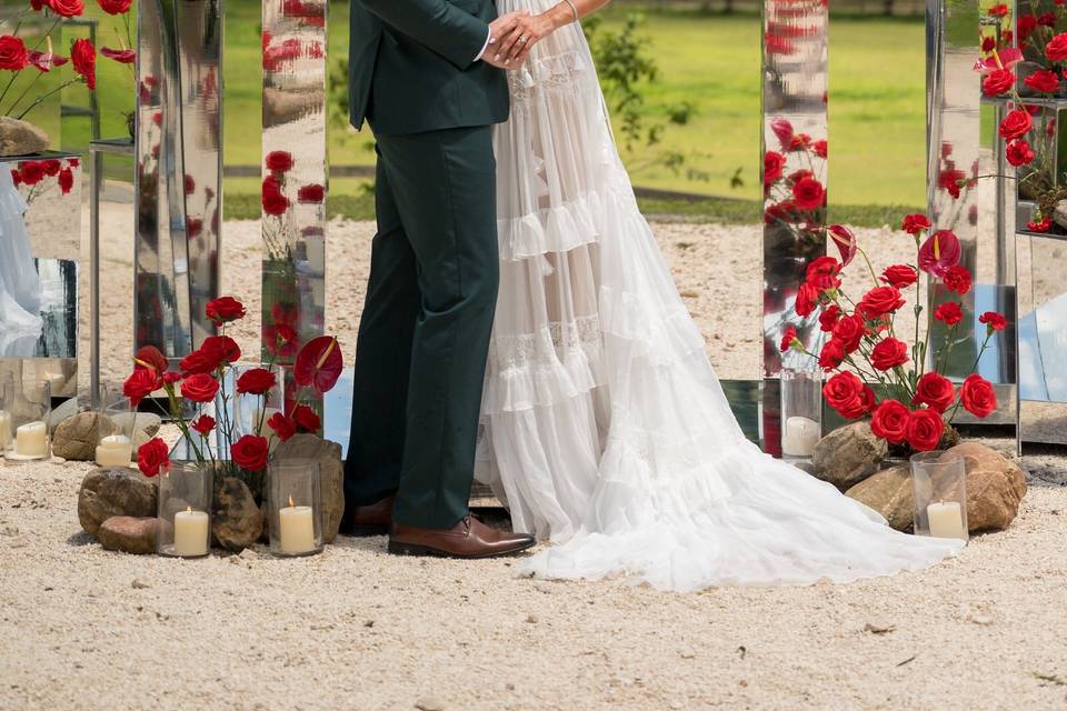 Bride+Groom Belize rainforest