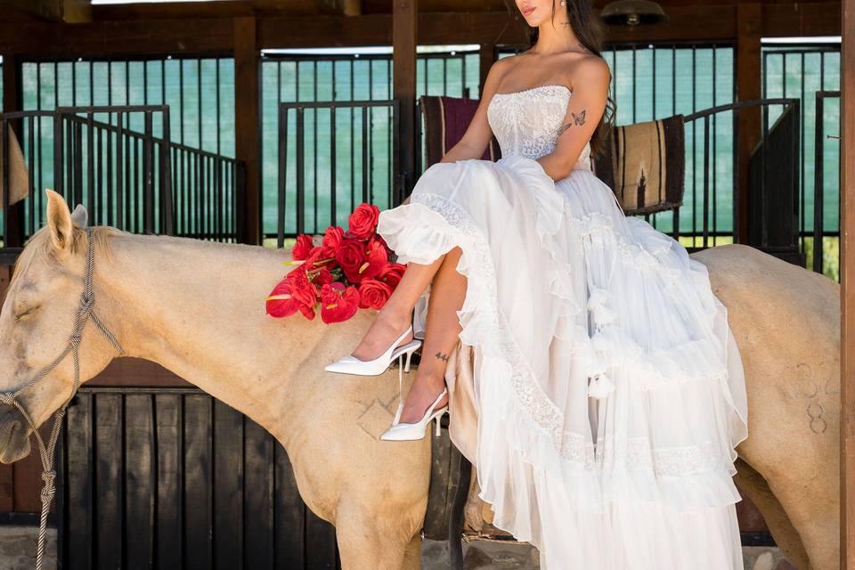 Bride Belize rainforest/stable