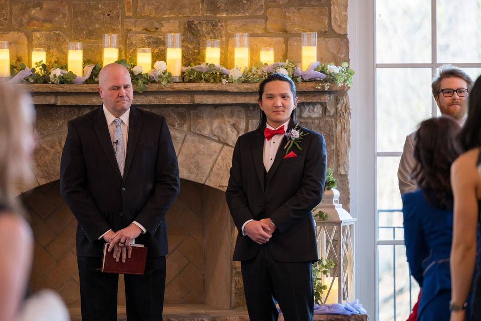 Groom sees bride at ceremony