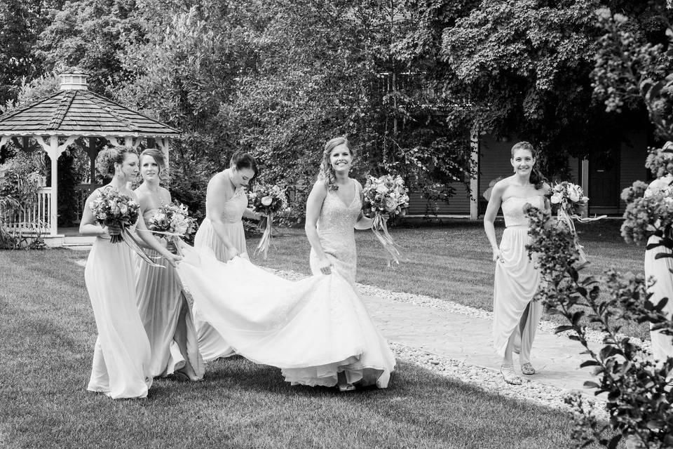 Bride with her bridesmaids