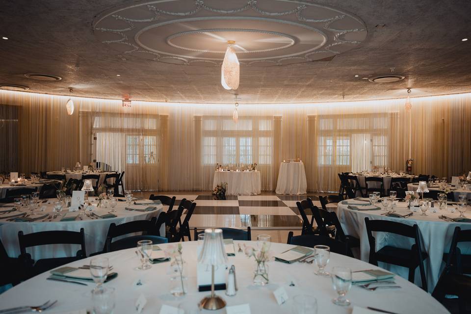 Reception in the oval room