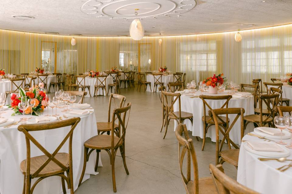 The reception in the oval room