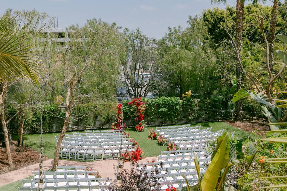 The ceremony in the garden