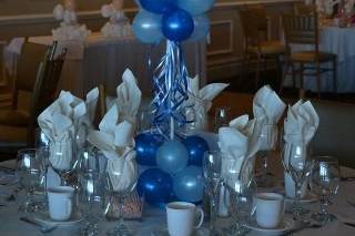 Blue and white center table design