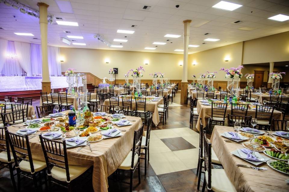 Mahogany Chiavari Chairs