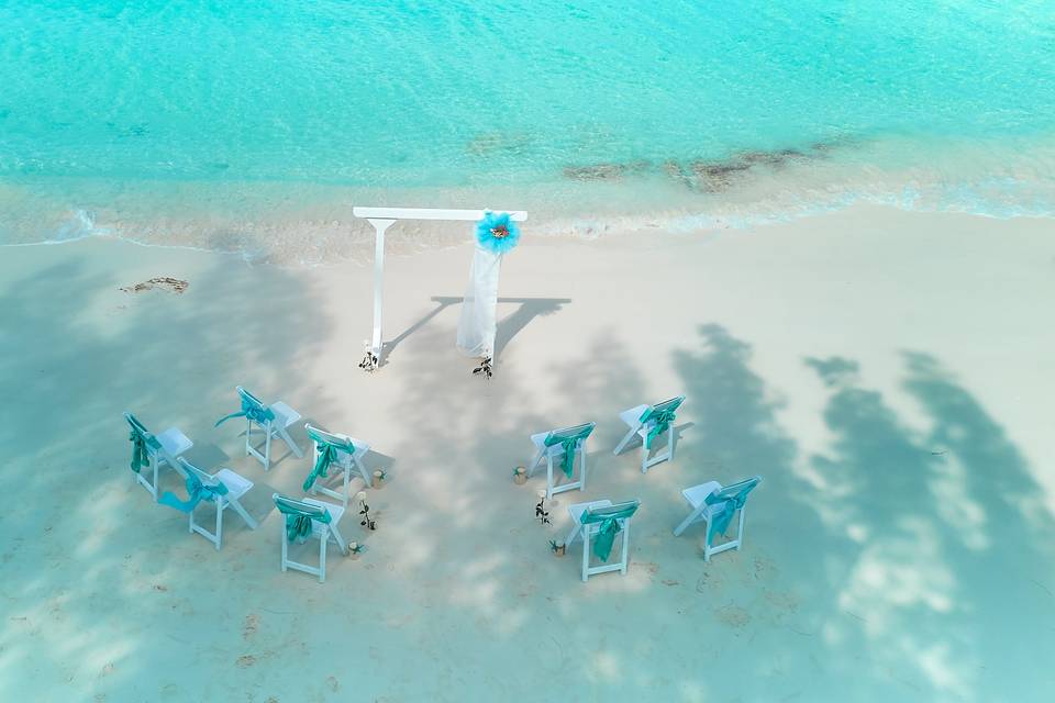 Simple Beach Wedding Setup!