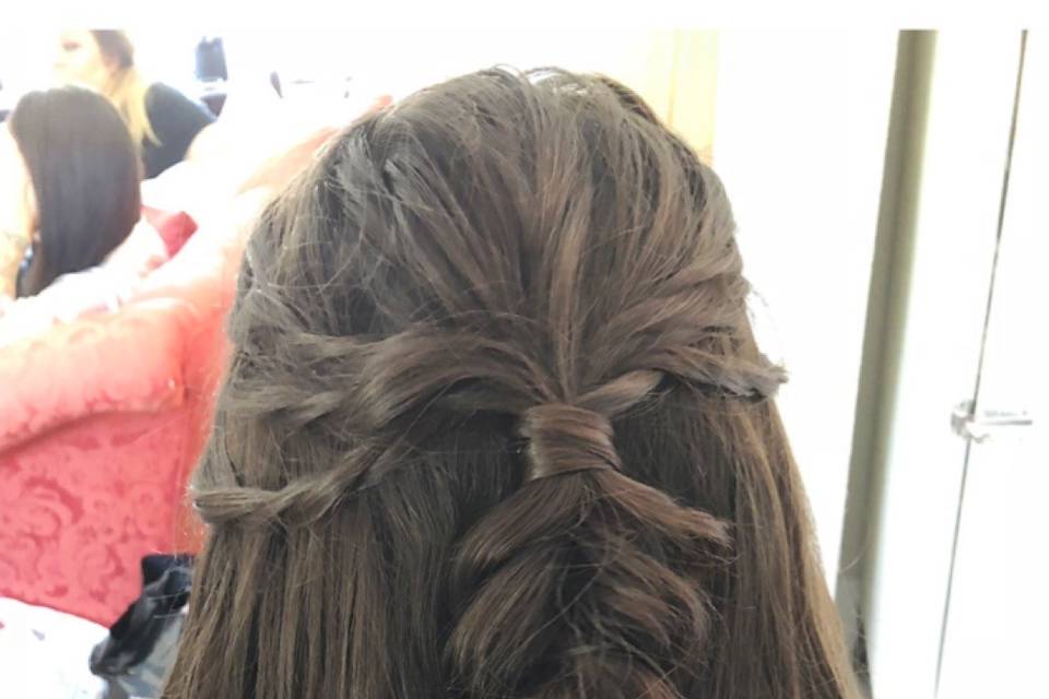 Jr Bridesmaid hair