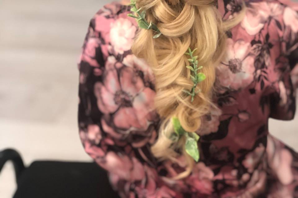 Bridal hair and makeup