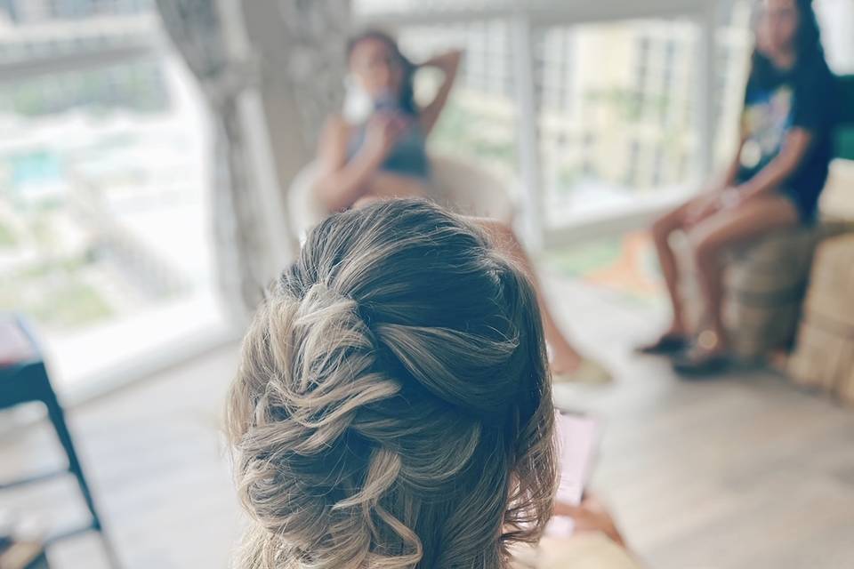 Glam hairstyle