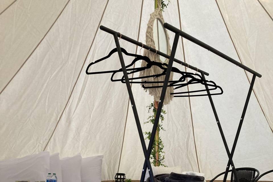 Wedding party tent