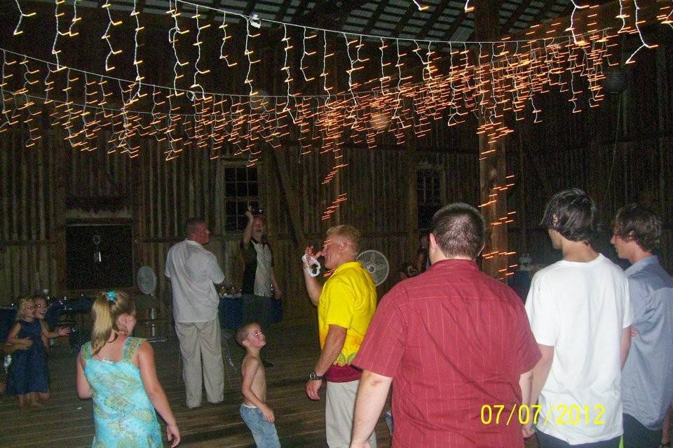 Don and Eve's Karaoke & DJ