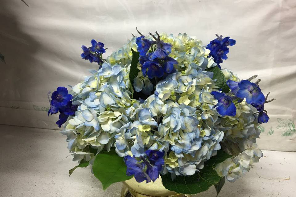 Blues Table Centerpiece