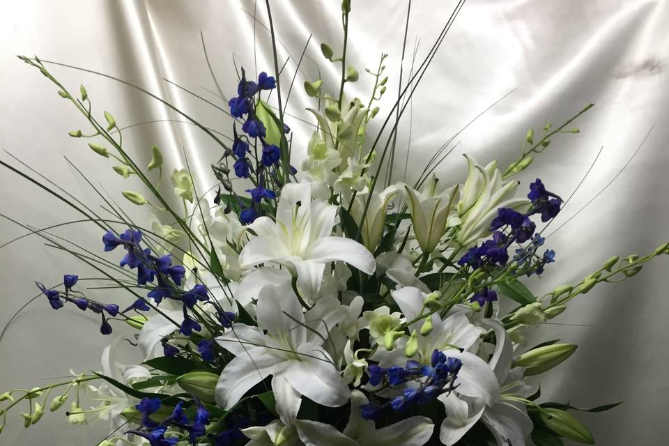 Bonnie - Floral Bouquet