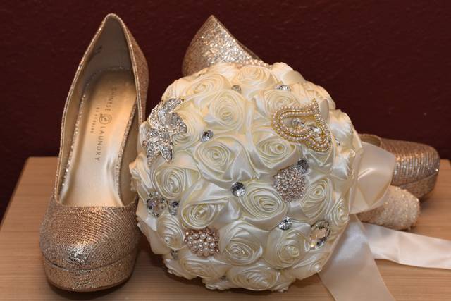 Handmade silk flowers bouquet