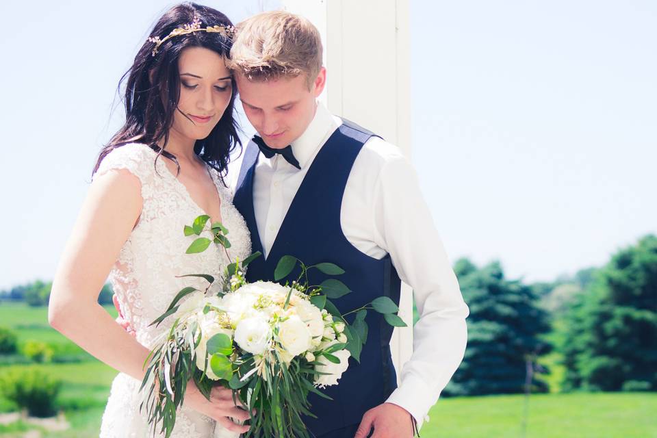 Florapine PhotographyCreative couple portrait