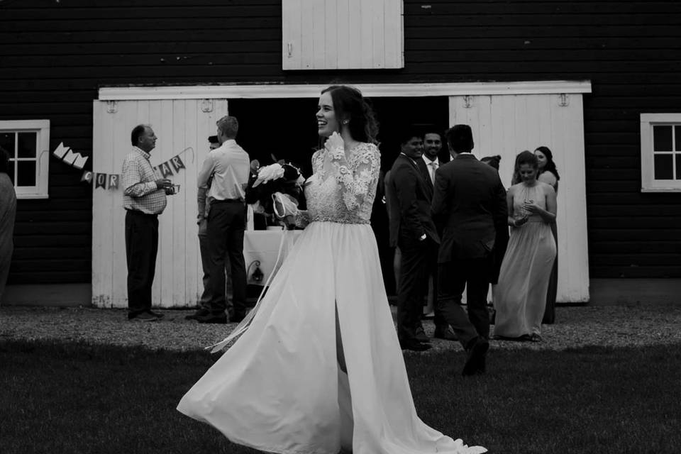 At the barn - Devon & Rachel Photography