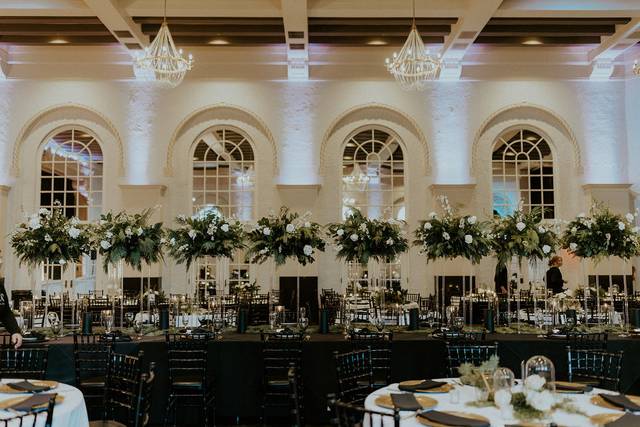 Leo Ballroom