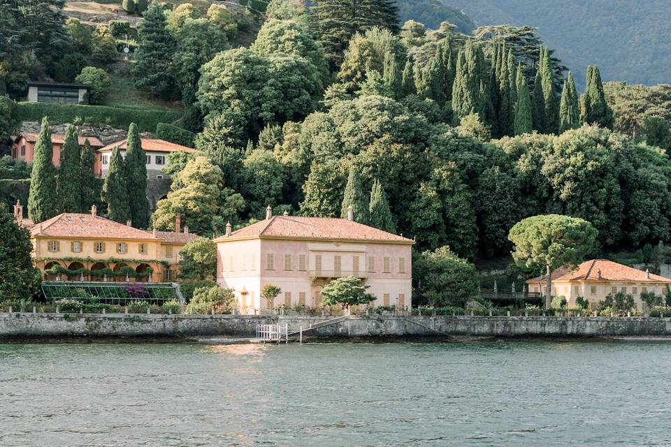 LAKE COMO