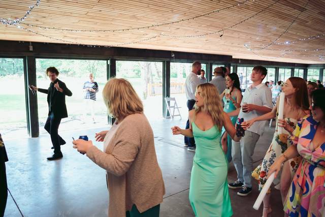Summer weddings, always fun!