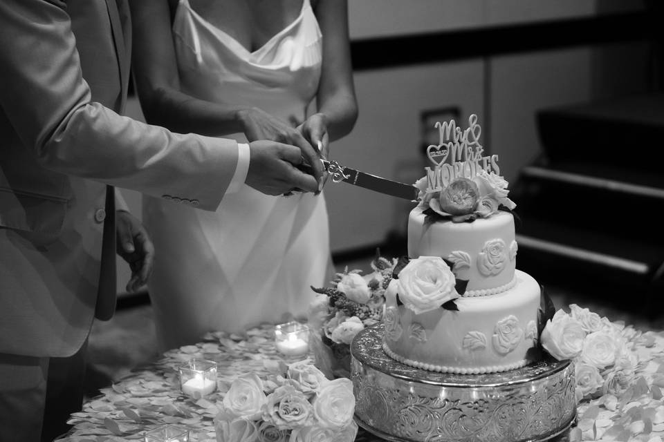 Cutting the cake