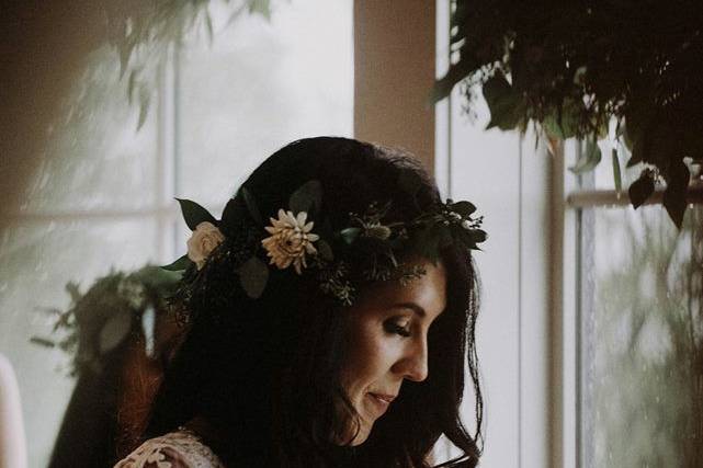 Bride reading a letter