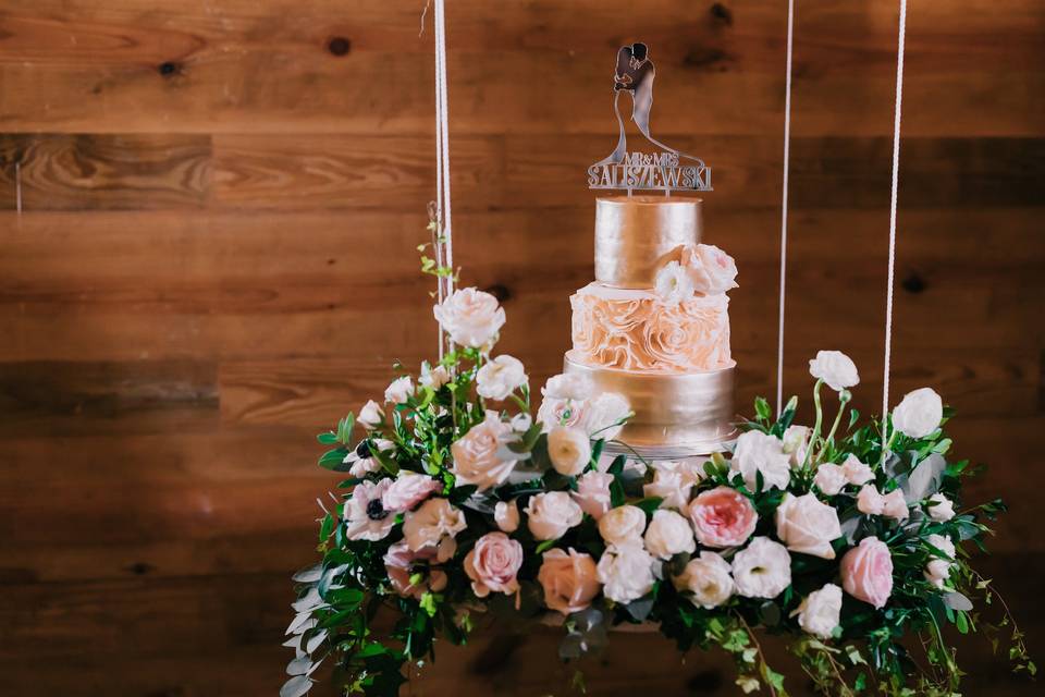 Hanging Cake set up