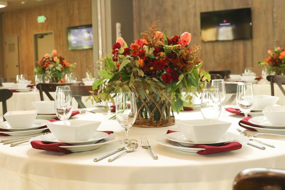 Table Setting Red