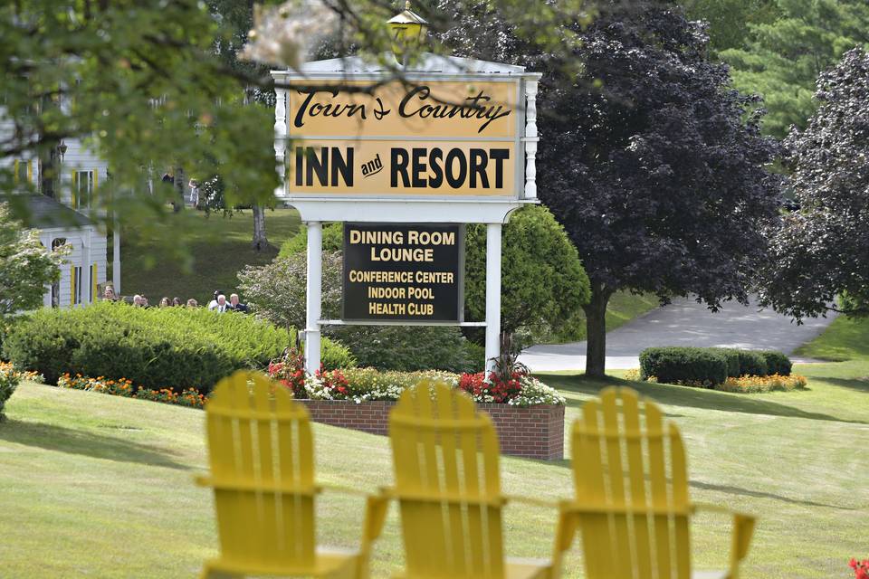 Town & Country Inn and Resort