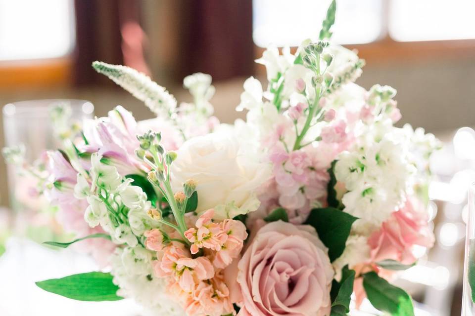 Table Floral Arrangement
