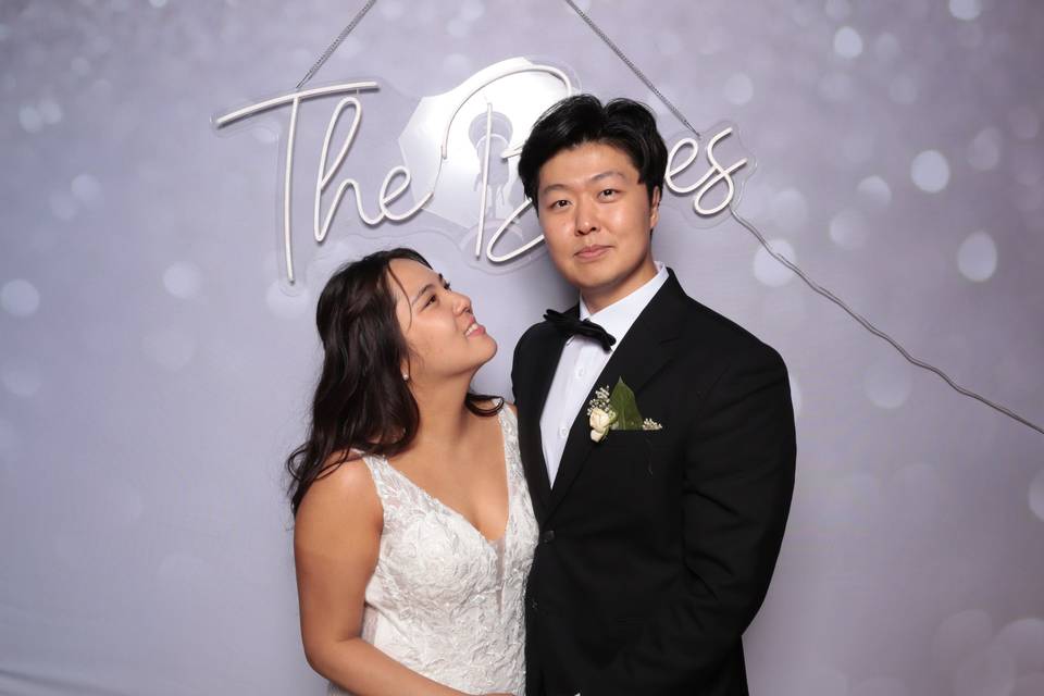 Groom & Bride Photobooth Fun