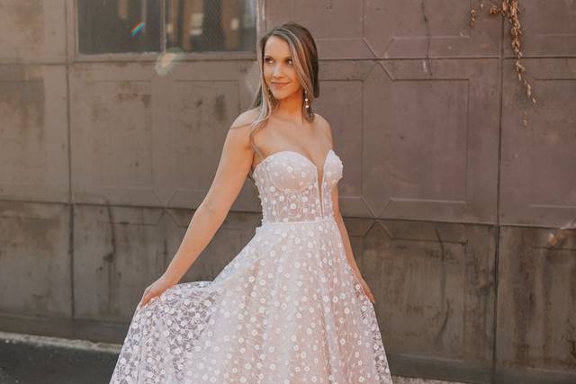 The 10 Best Wedding Dresses in Louisville KY WeddingWire